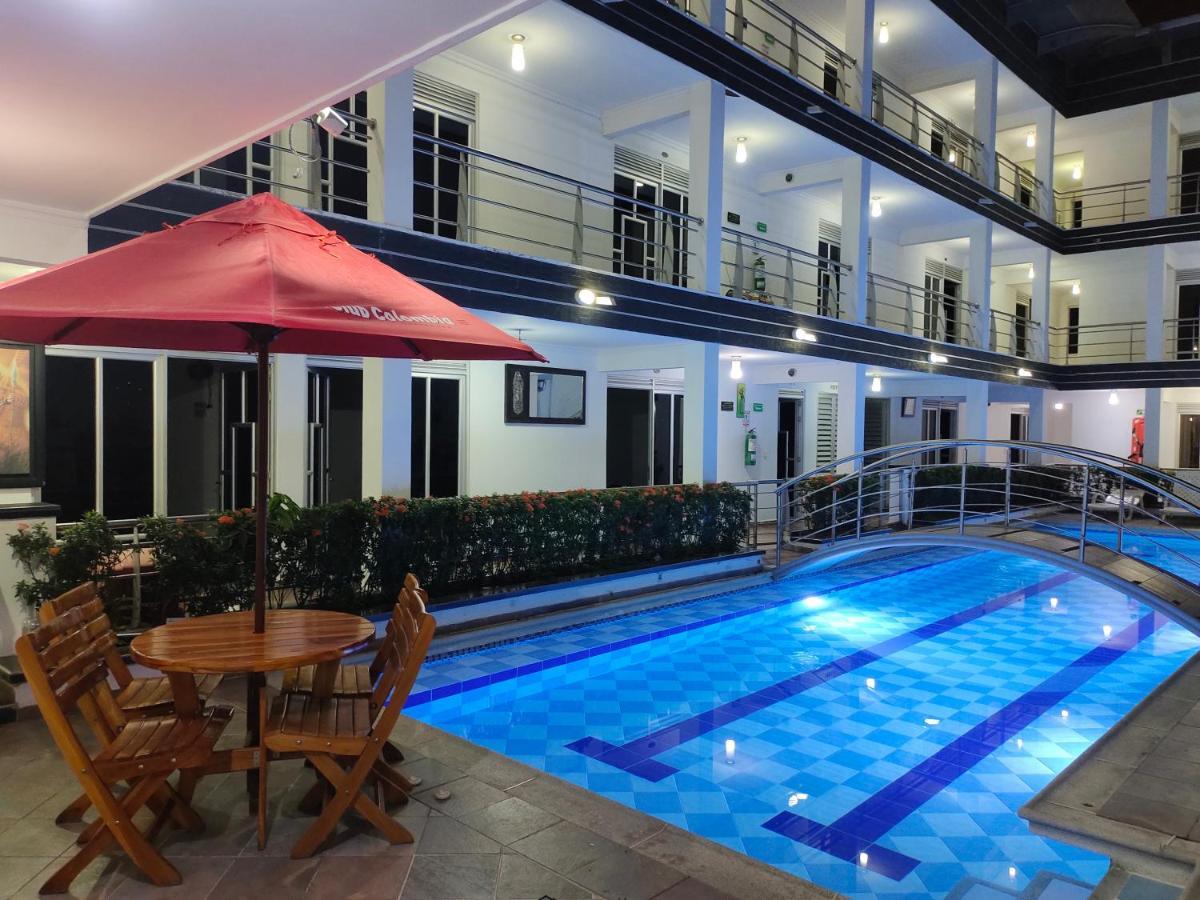 Confort Plaza Hotel Villavicencio Dış mekan fotoğraf